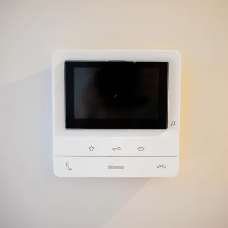 Alphabet Including View 아파트 *